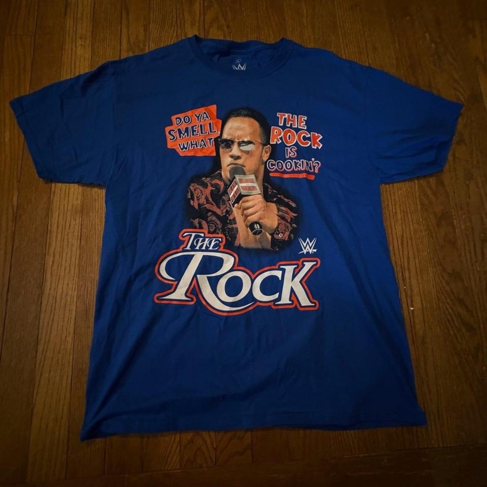 Official WWE The Rock "Do Ya Smell What The Rock is Cookin" Blue T-Shirt Men's L
